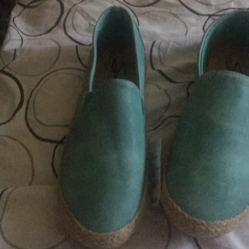 NWT seven shoes